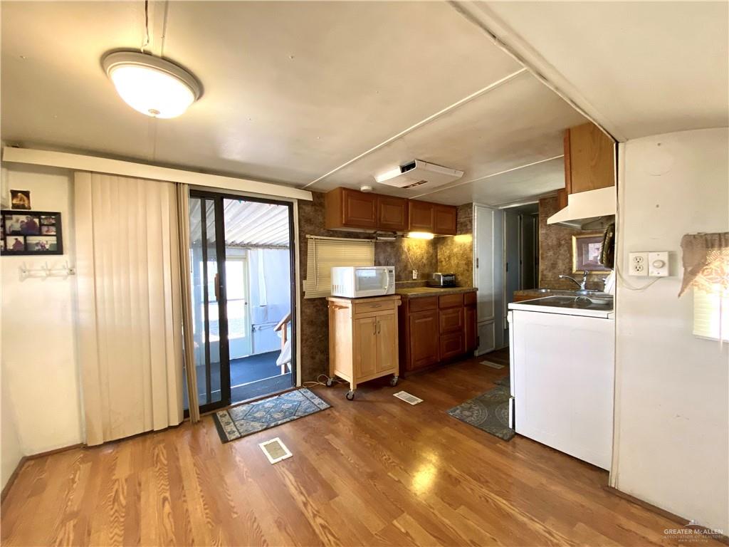 Photo 6 of 187 Ash Street