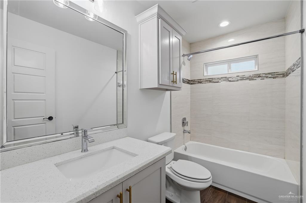 Photo 10 of 4602 Vikings Drive