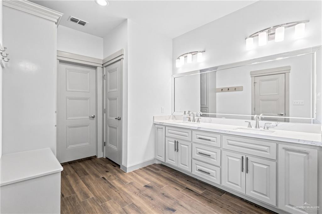 Photo 9 of 120 Canteros Drive