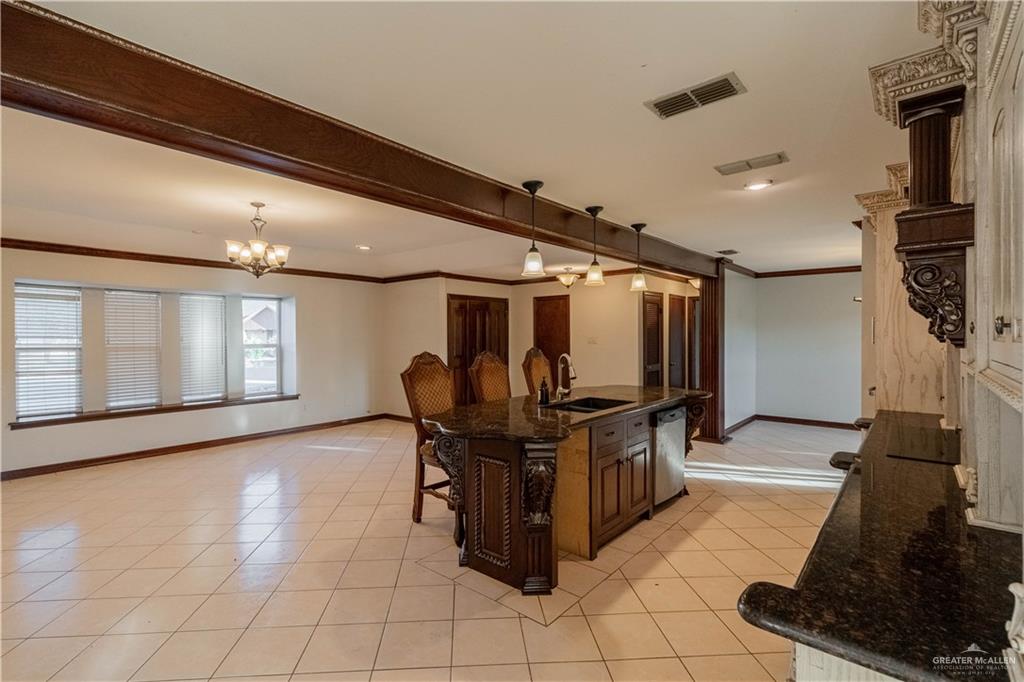 Photo 5 of 1302 Cardinal Avenue