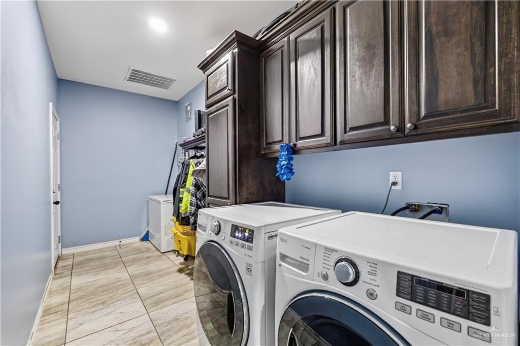 Photo 13 of 23622 Oak Knoll Drive