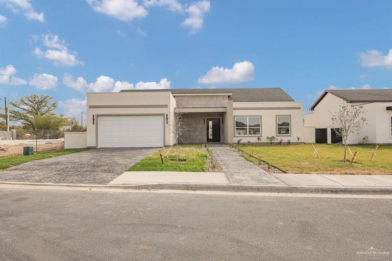 Photo 2 of 2305 Trinity Avenue