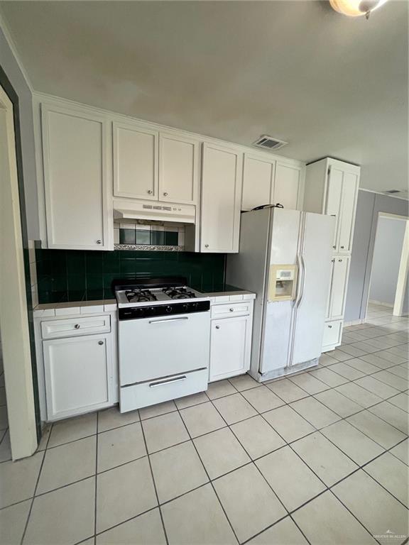 Photo 7 of 1101 Siesta Drive