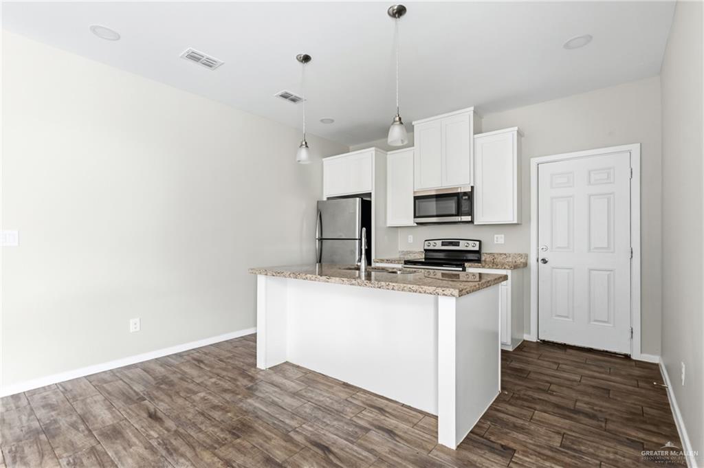 Photo 4 of 5909 Sandpiper Avenue