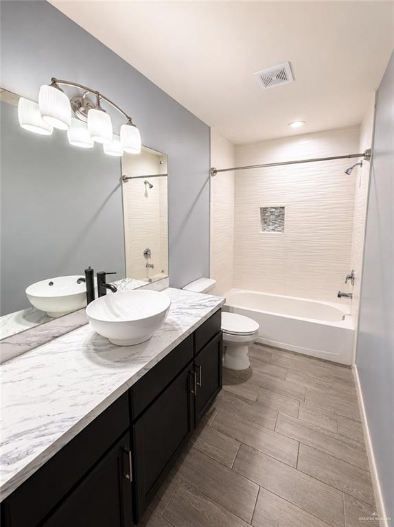Photo 7 of 5206 Murillo Street #1