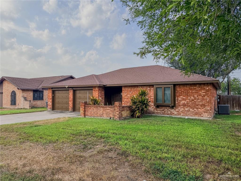 Photo 3 of 1705 Wendy Drive