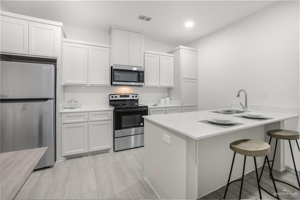 Photo 13 of 1501 Shavano Drive #3