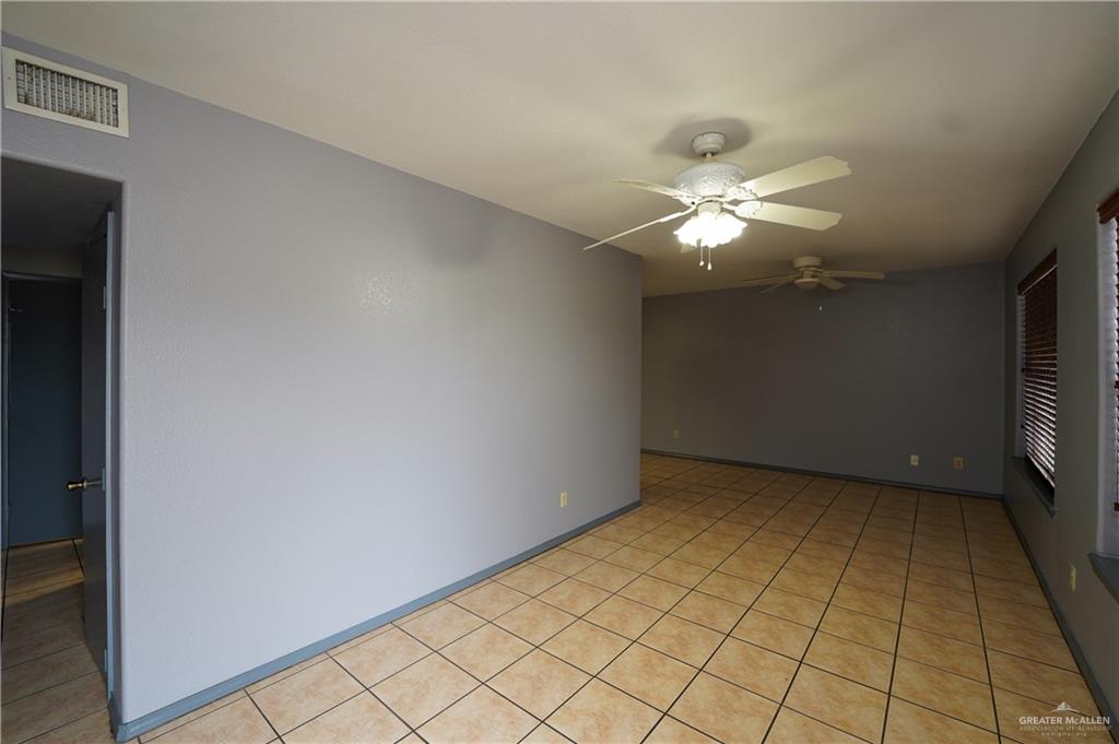 Photo 7 of 204 Gomez Drive