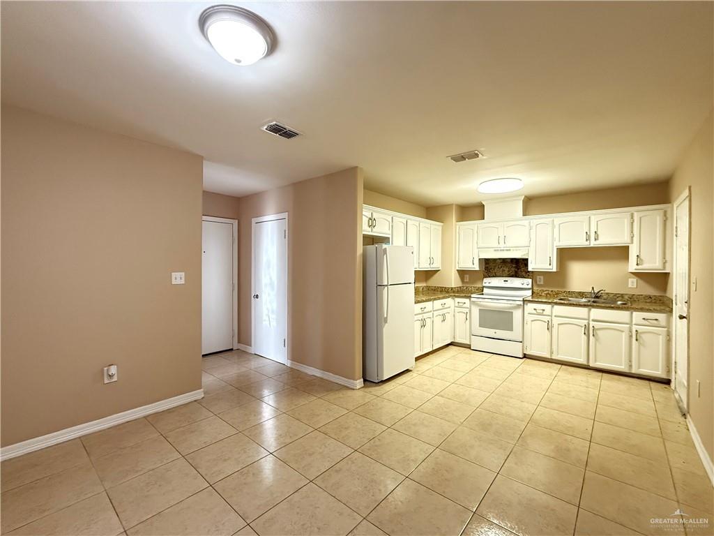 Photo 7 of 1523 10th Avenue