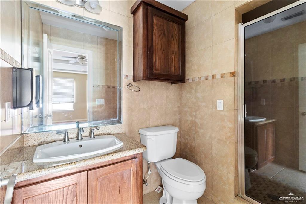 Photo 11 of 3005 L Street #2