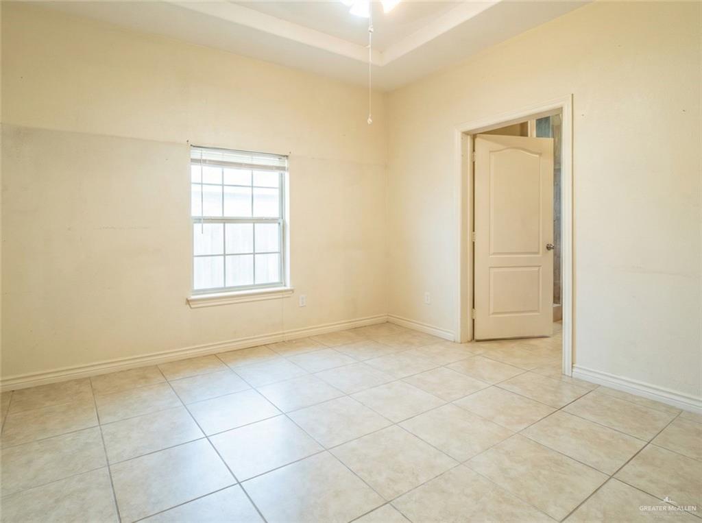 Photo 6 of 4706 Trosper Road
