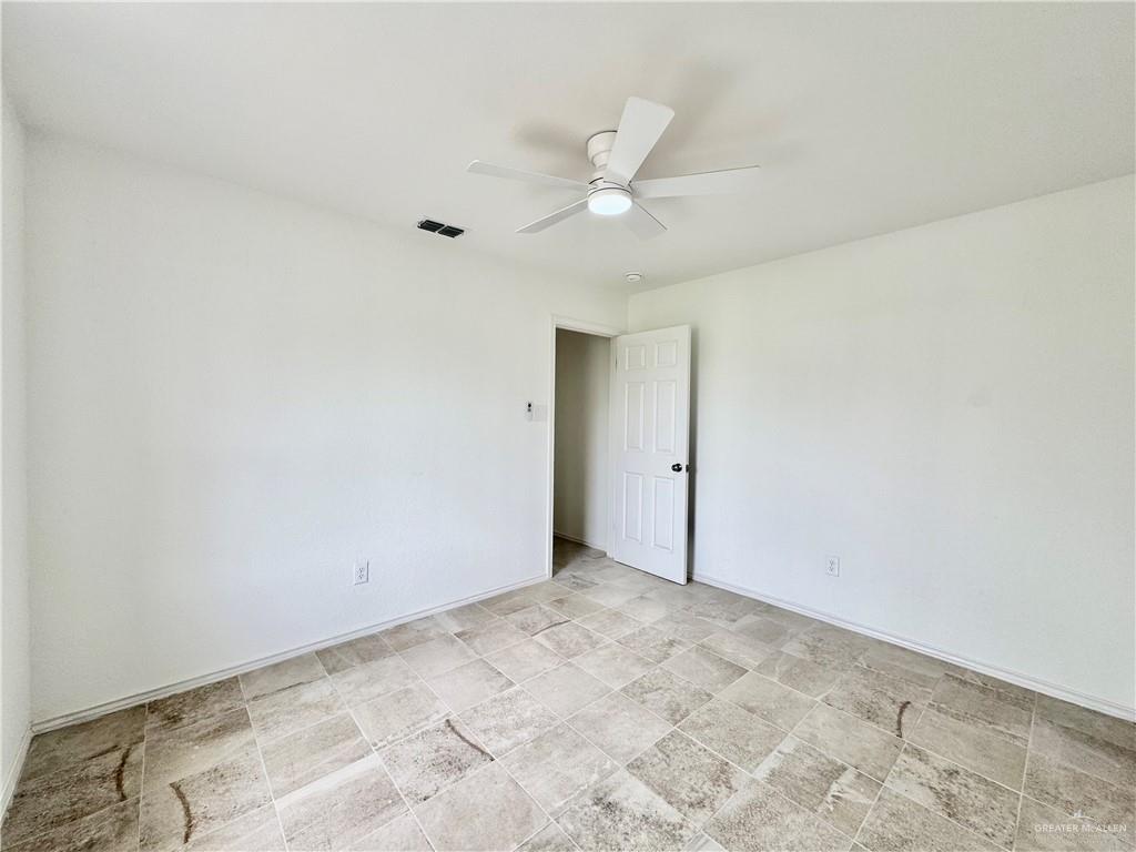 Photo 22 of 106 Aldrin Street