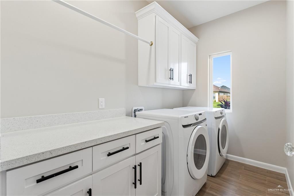 Photo 14 of 5933 Rayo Del Sol Street