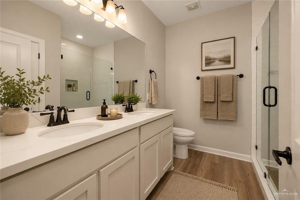 Photo 8 of 1403 Sonador Drive