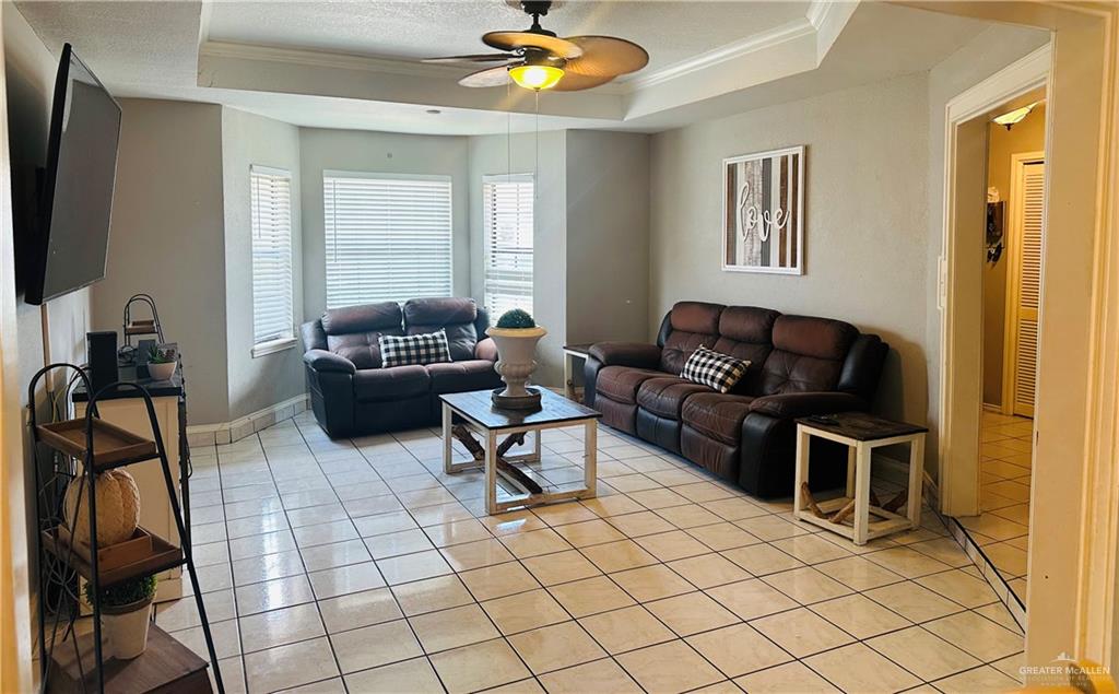 Photo 2 of 2643 Sunflower Drive