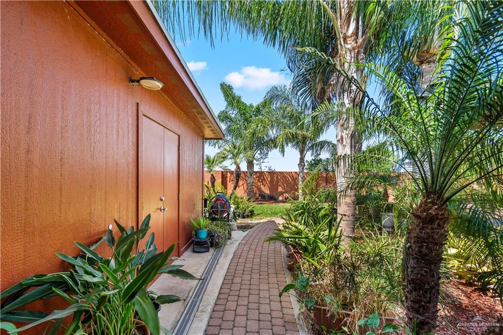 Photo 16 of 16095 Weston Way Drive