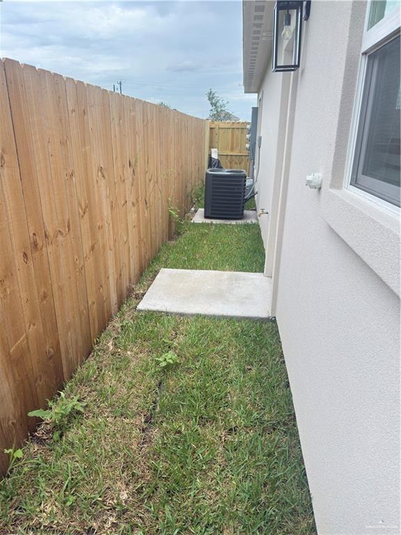 Photo 13 of 1413 Vine Avenue #4