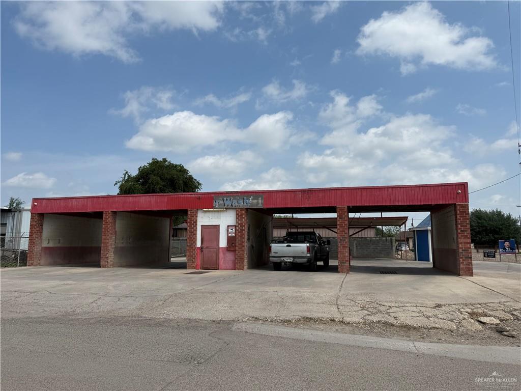 Photo 1 of 2585 2nd Street, Roma