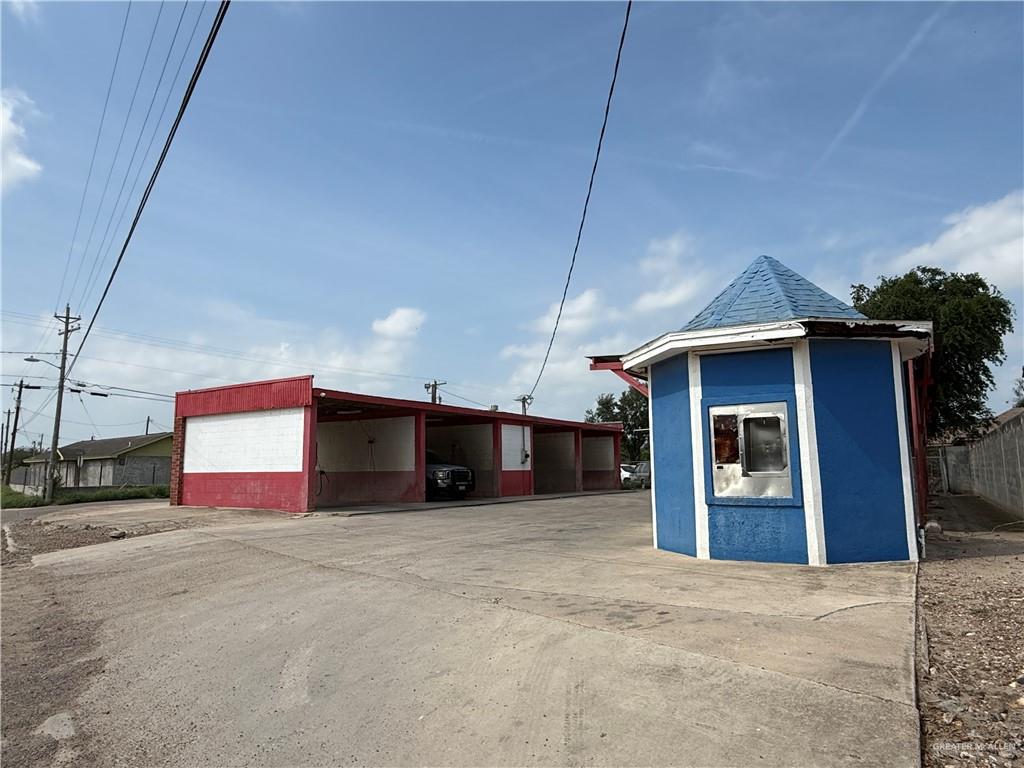 Photo 3 of 2585 2nd Street