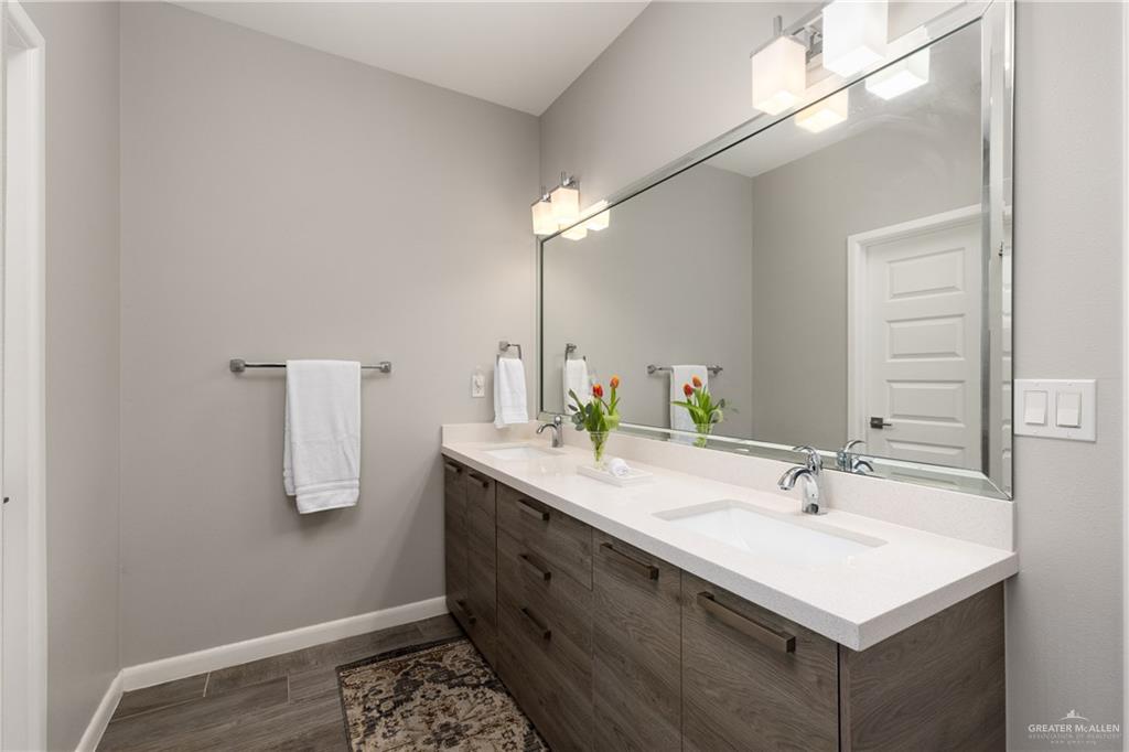 Photo 17 of 5816 Pelican Avenue