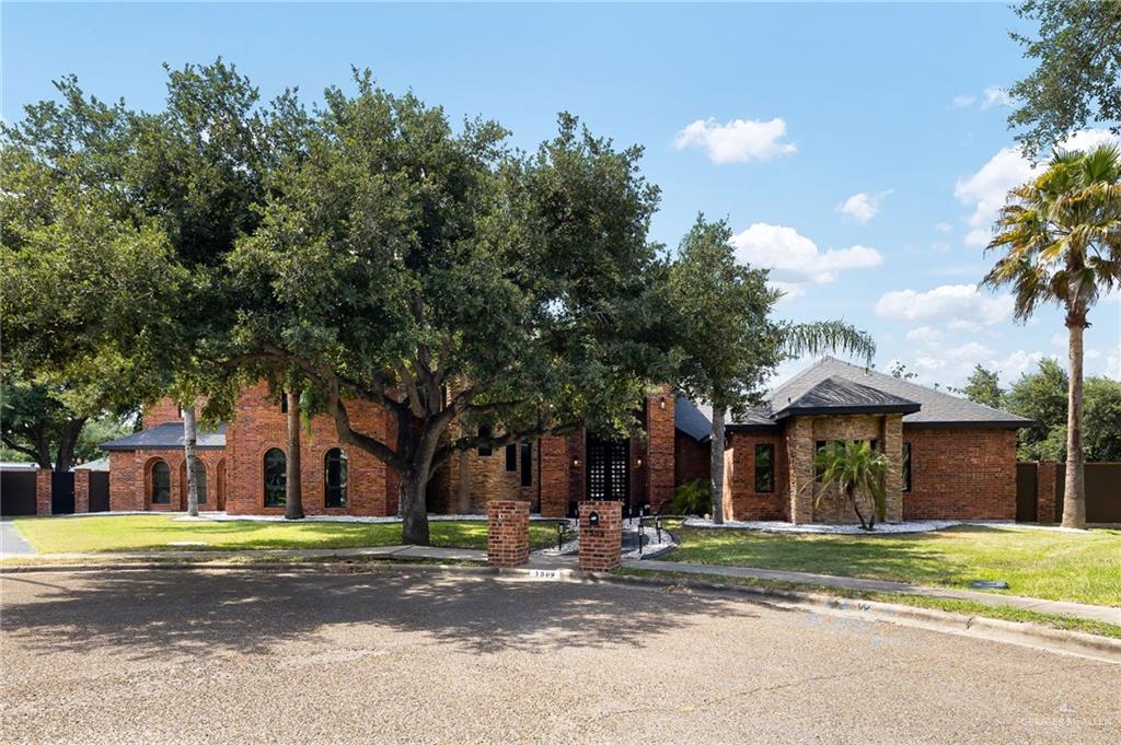 Photo 1 of 1509 Dora Jeanne Drive, Mission