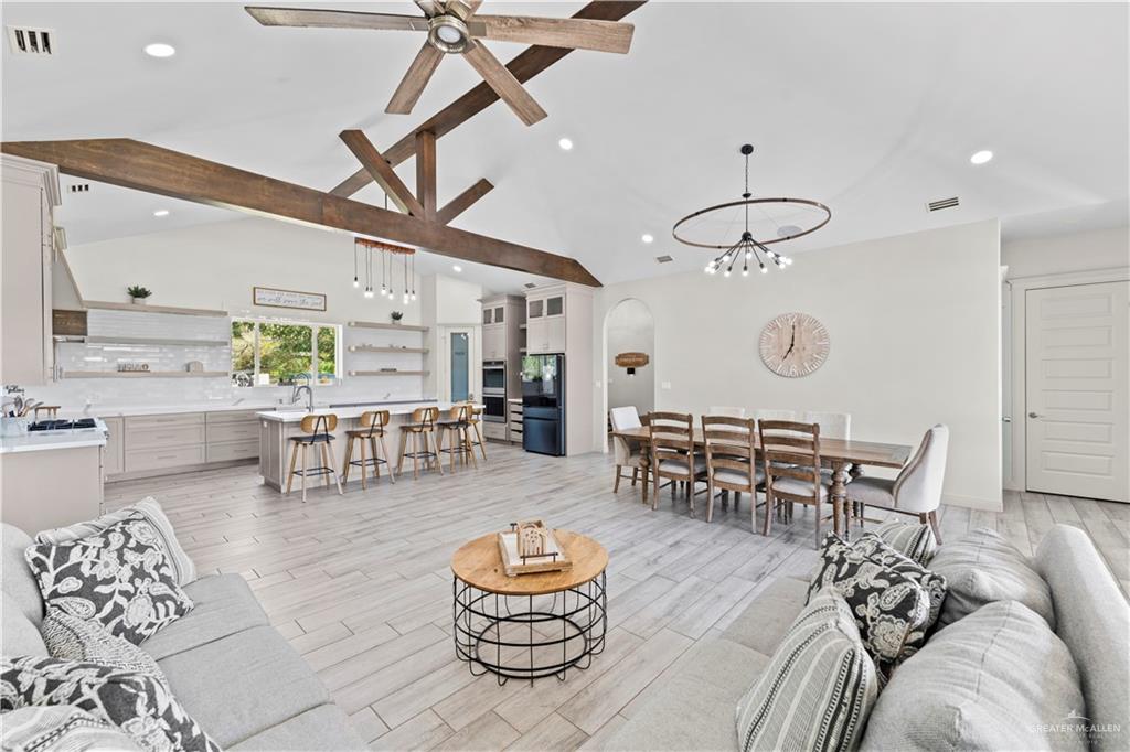 Photo 11 of 7108 Primos Circle