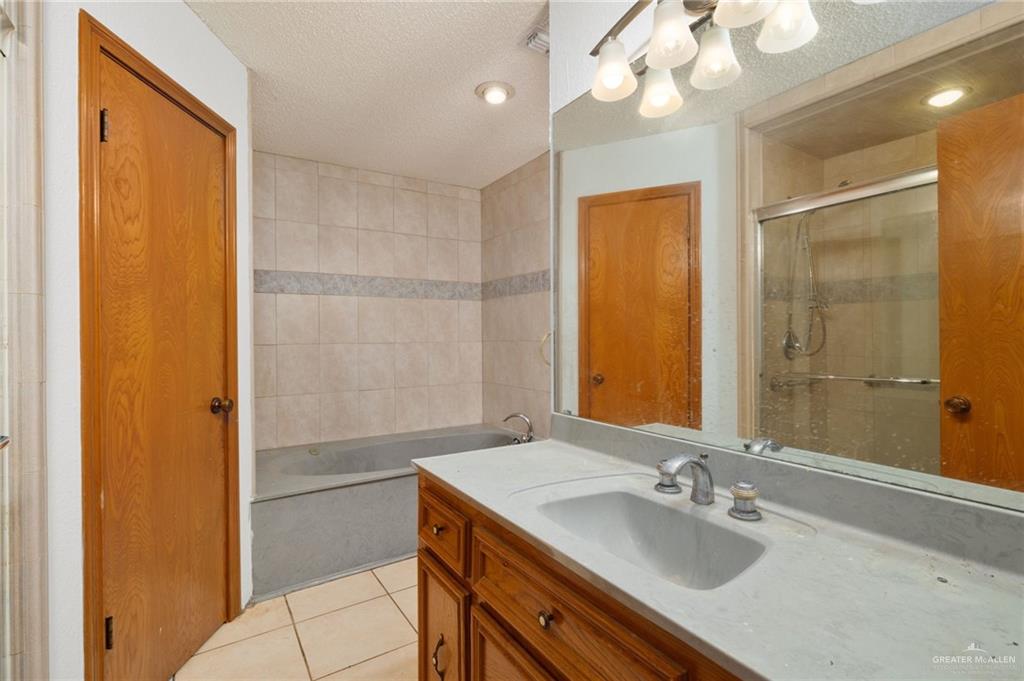 Photo 10 of 3808 Cynthia Street