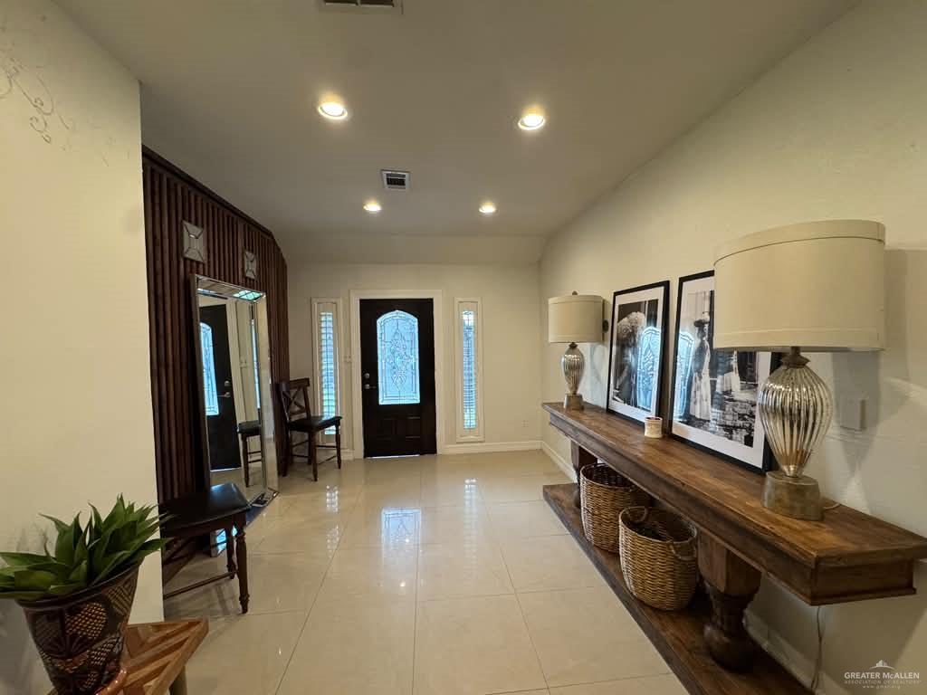 Photo 15 of 204 Castillos Y Diamantes Street