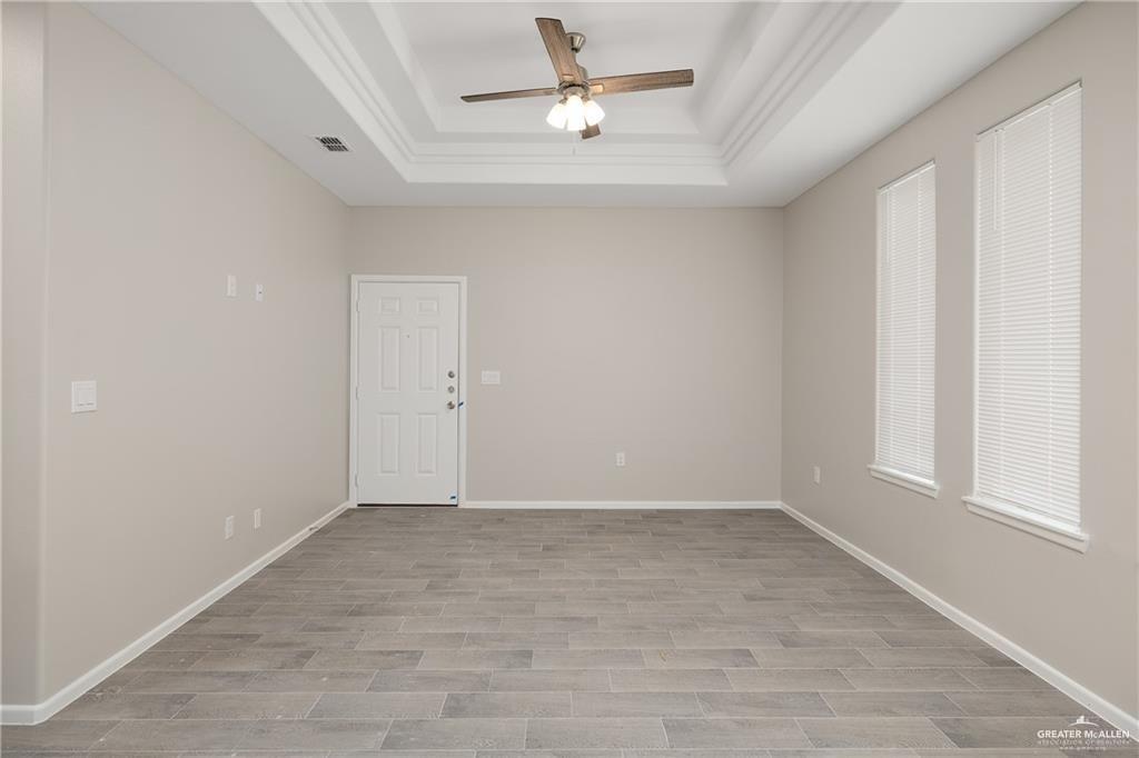Photo 14 of 2704 Harrison Avenue #3