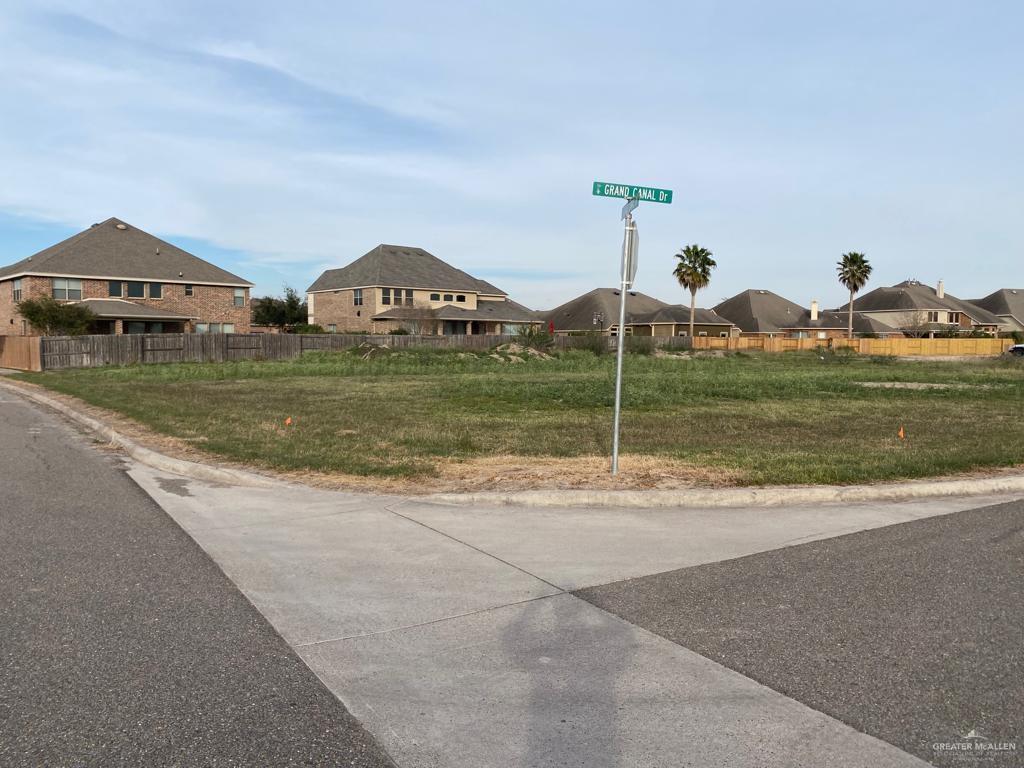 Photo 7 of 2801 Grand Canal Drive