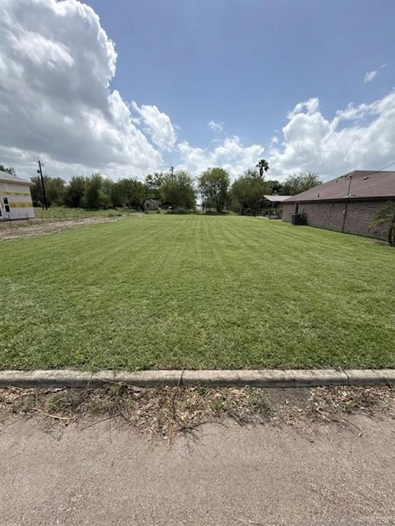 Land home at 706 Lyons Street, Progreso, Texas