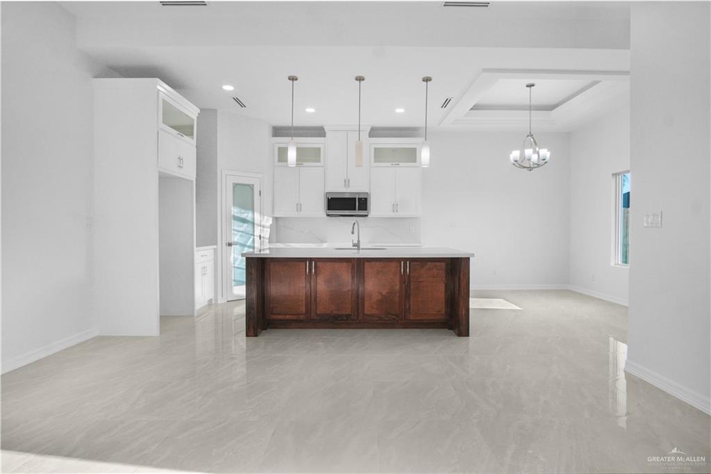 Photo 2 of 406 La Laguna Road