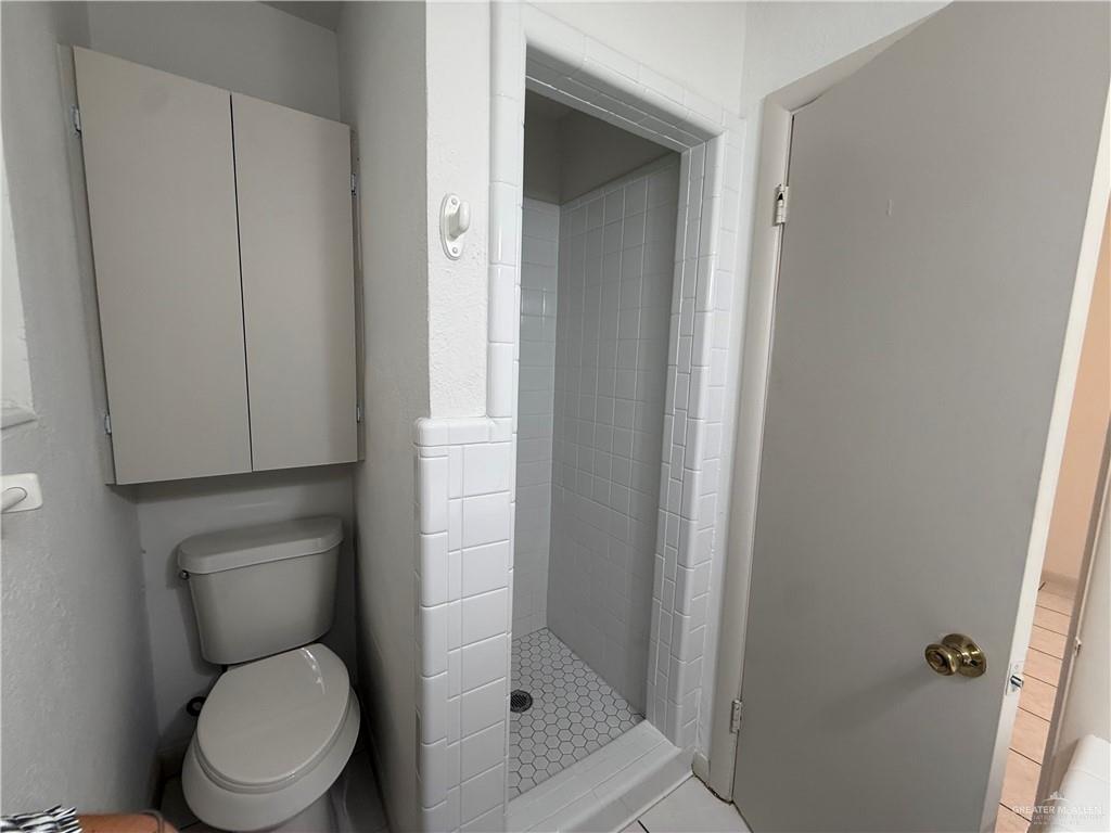 Photo 11 of 1116 Harvey Street