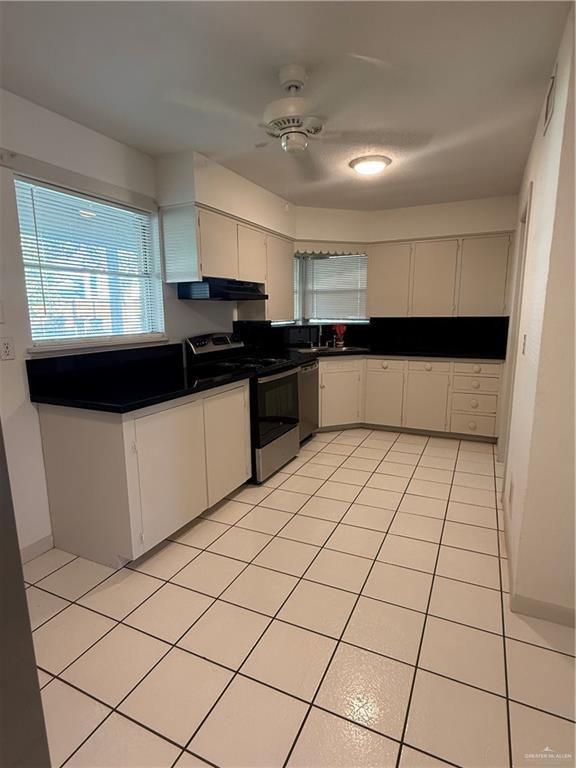 Photo 5 of 1116 Harvey Street