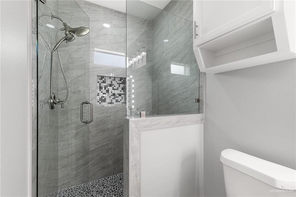Photo 17 of 413 Freedom Way