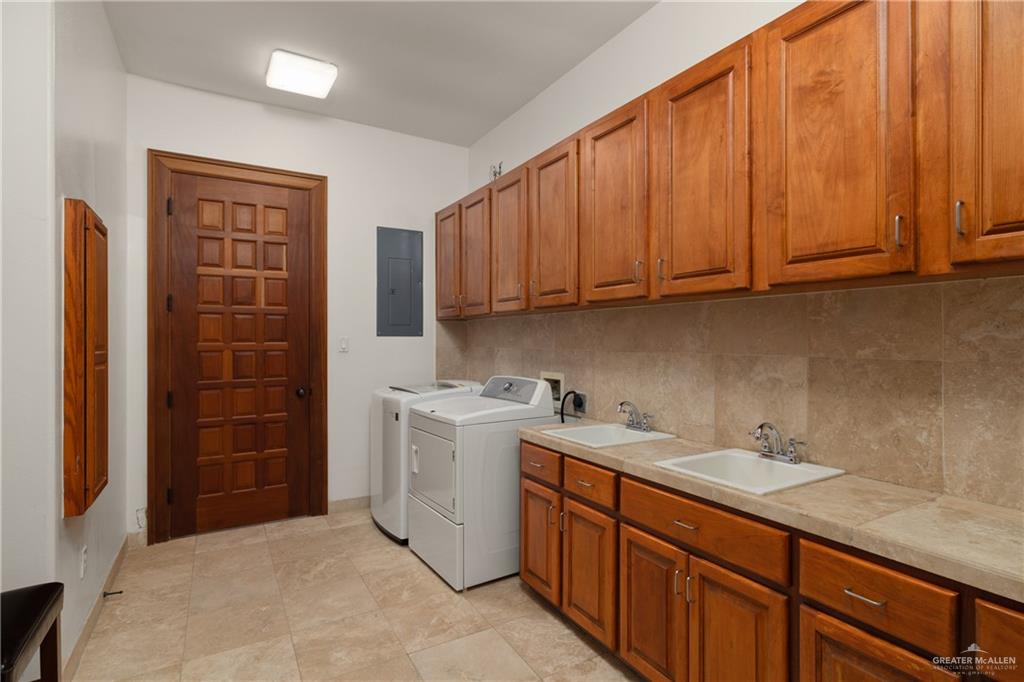 Photo 31 of 323 Nightingale Avenue