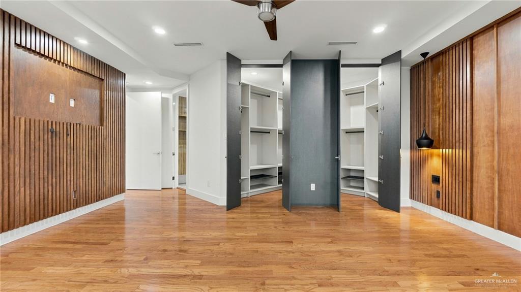 Photo 20 of 4200 Worthington Avenue