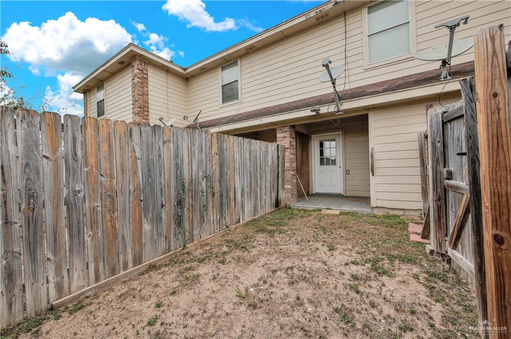 Photo 15 of 1607 Omni Avenue #3