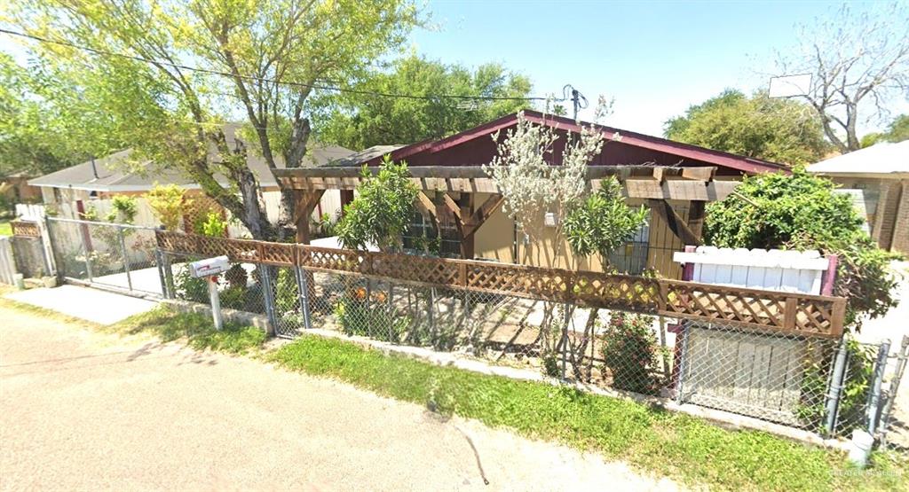 Photo 1 of 313 Crisantema Street, Sullivan City