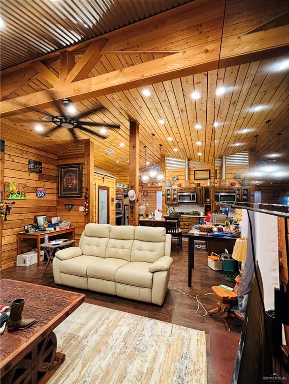 Photo 4 of 1712 Mesquite Drive