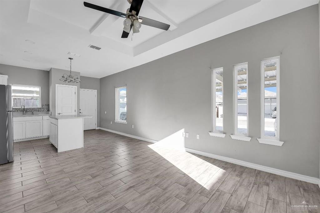 Photo 3 of 2713 Primrose Avenue #A-1