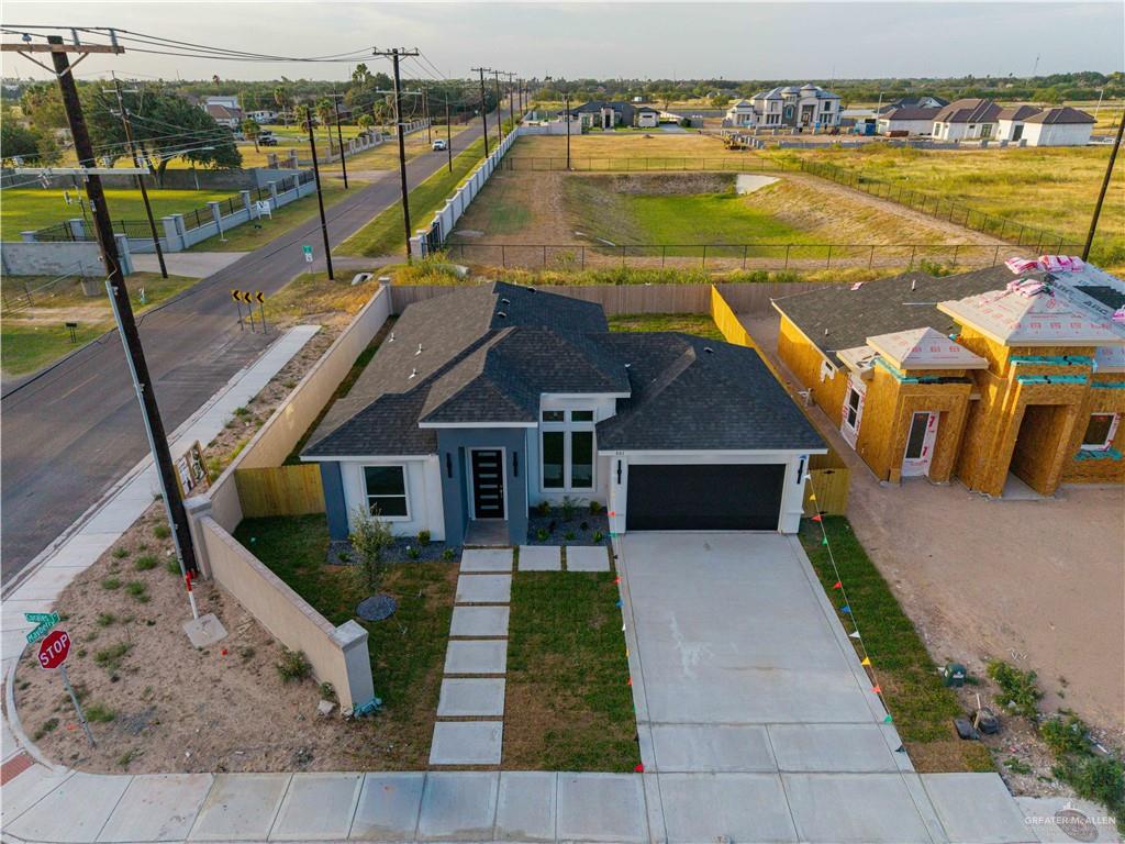 Photo 2 of 801 Corales Street