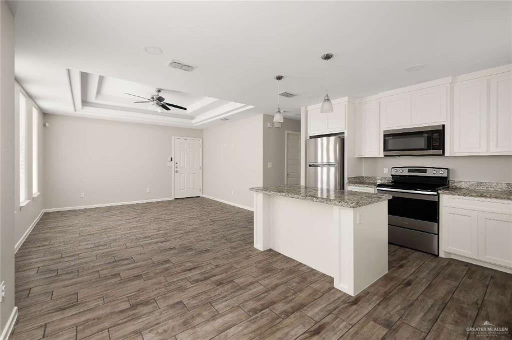 Photo 4 of 2109 Canyon Road #1