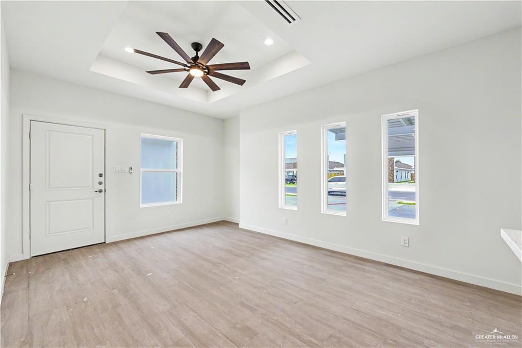 Photo 2 of 5800 Ozark Avenue #2