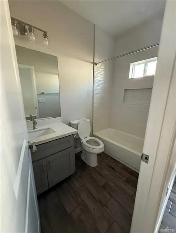 Photo 5 of 5909 Swallow Avenue #3
