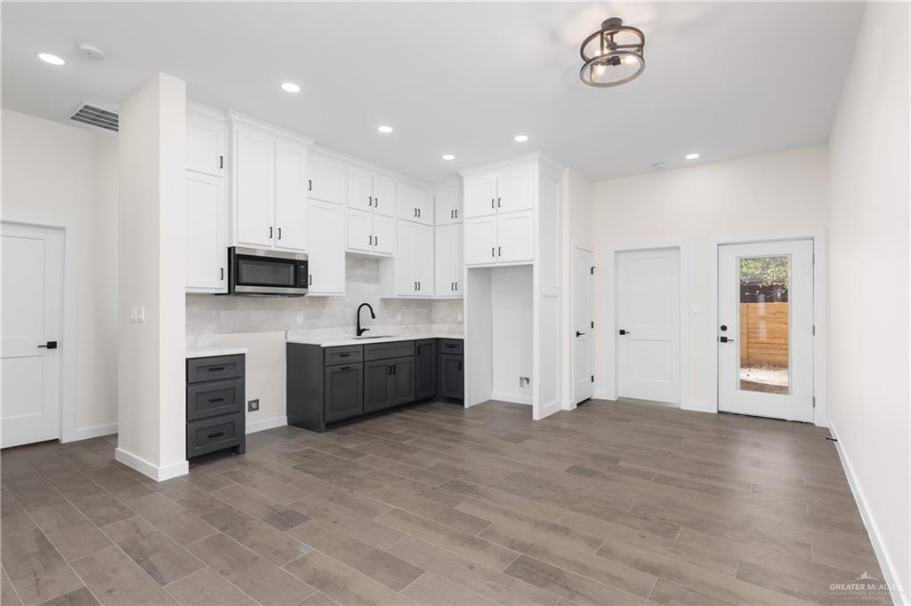 Photo 5 of 719 25th Street