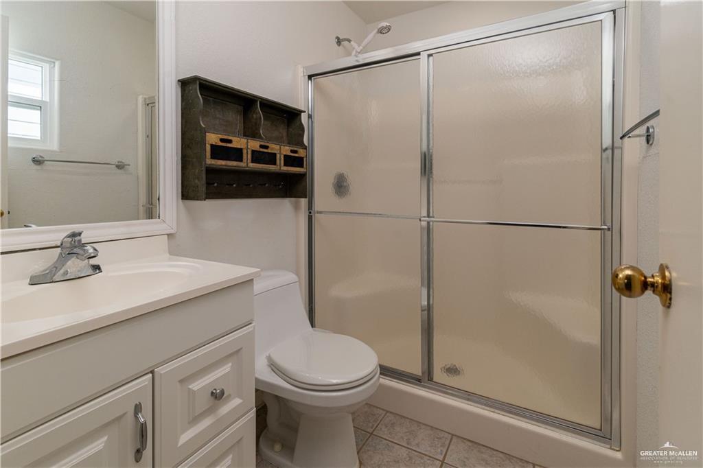 Photo 17 of 129 Gardenia Street