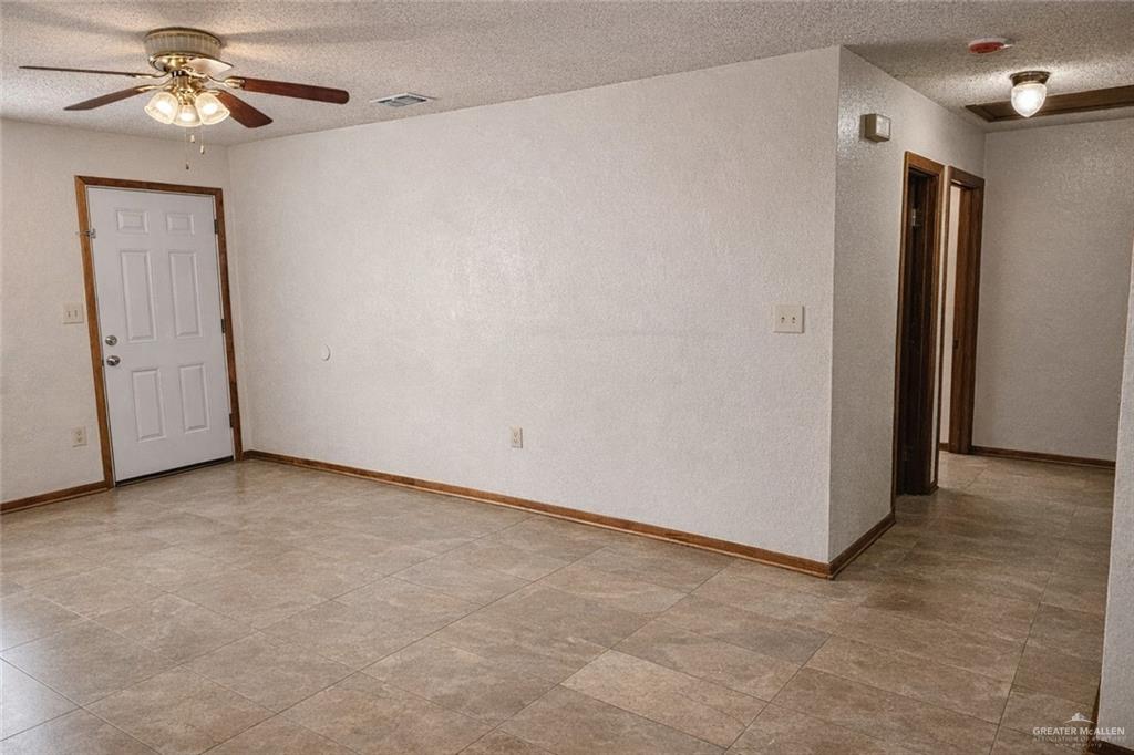 Photo 9 of 5102 Schunior Street