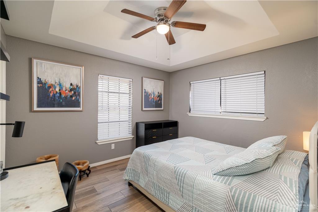 Photo 10 of 2105 Nightingale Avenue