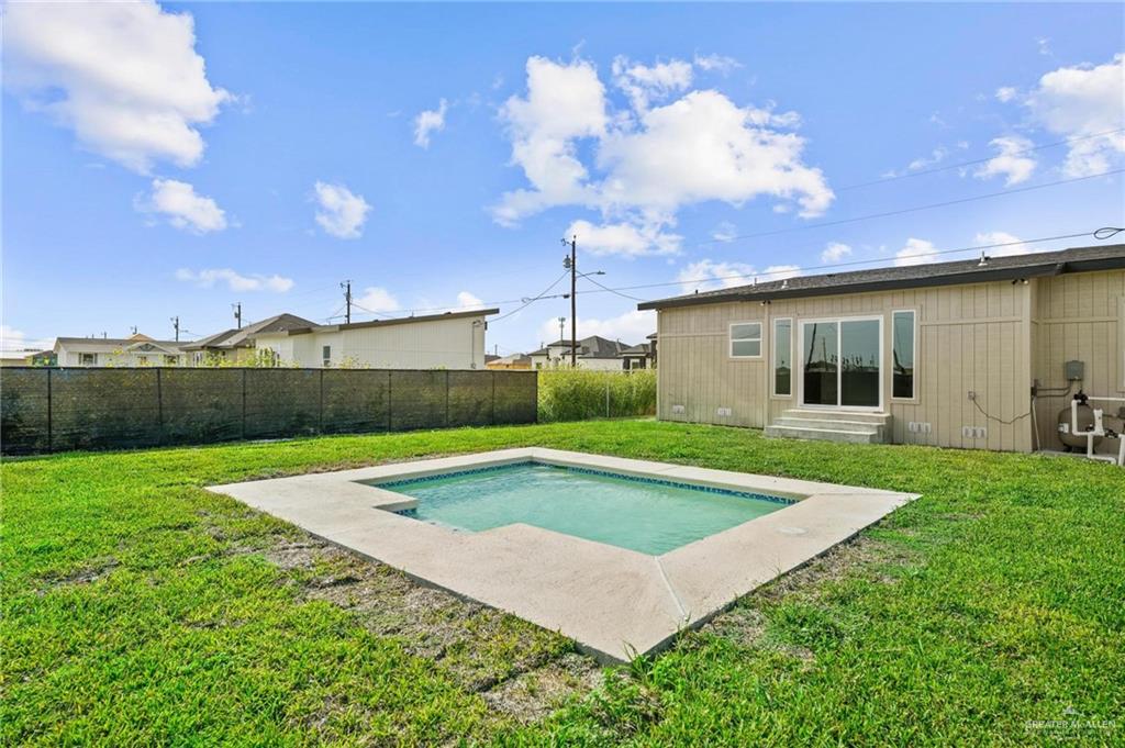 Photo 16 of 227 Valencia Drive